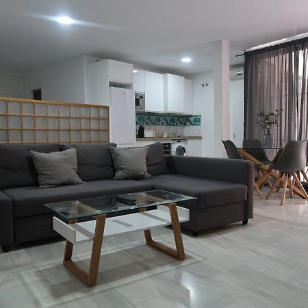 J & E Malaga Center Apartamentos Eksteriør billede