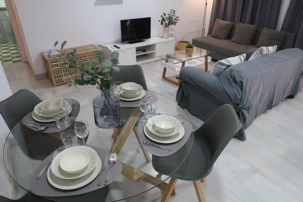 J & E Malaga Center Apartamentos Eksteriør billede