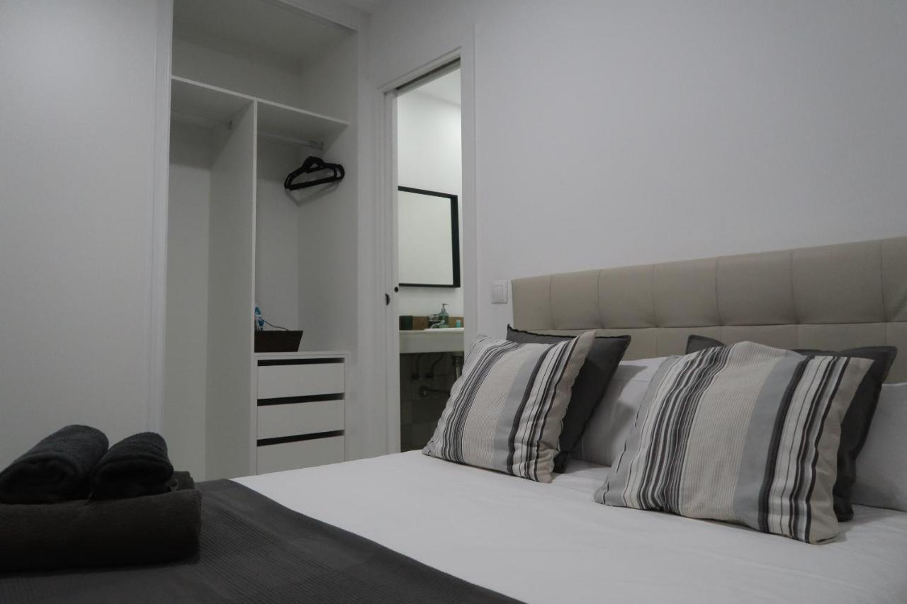 J & E Malaga Center Apartamentos Eksteriør billede