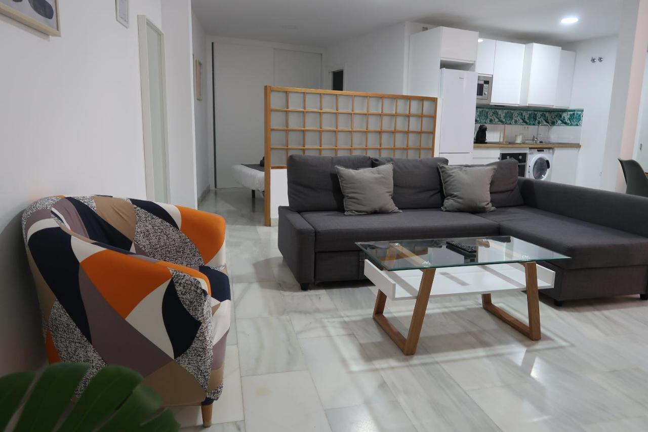 J & E Malaga Center Apartamentos Eksteriør billede