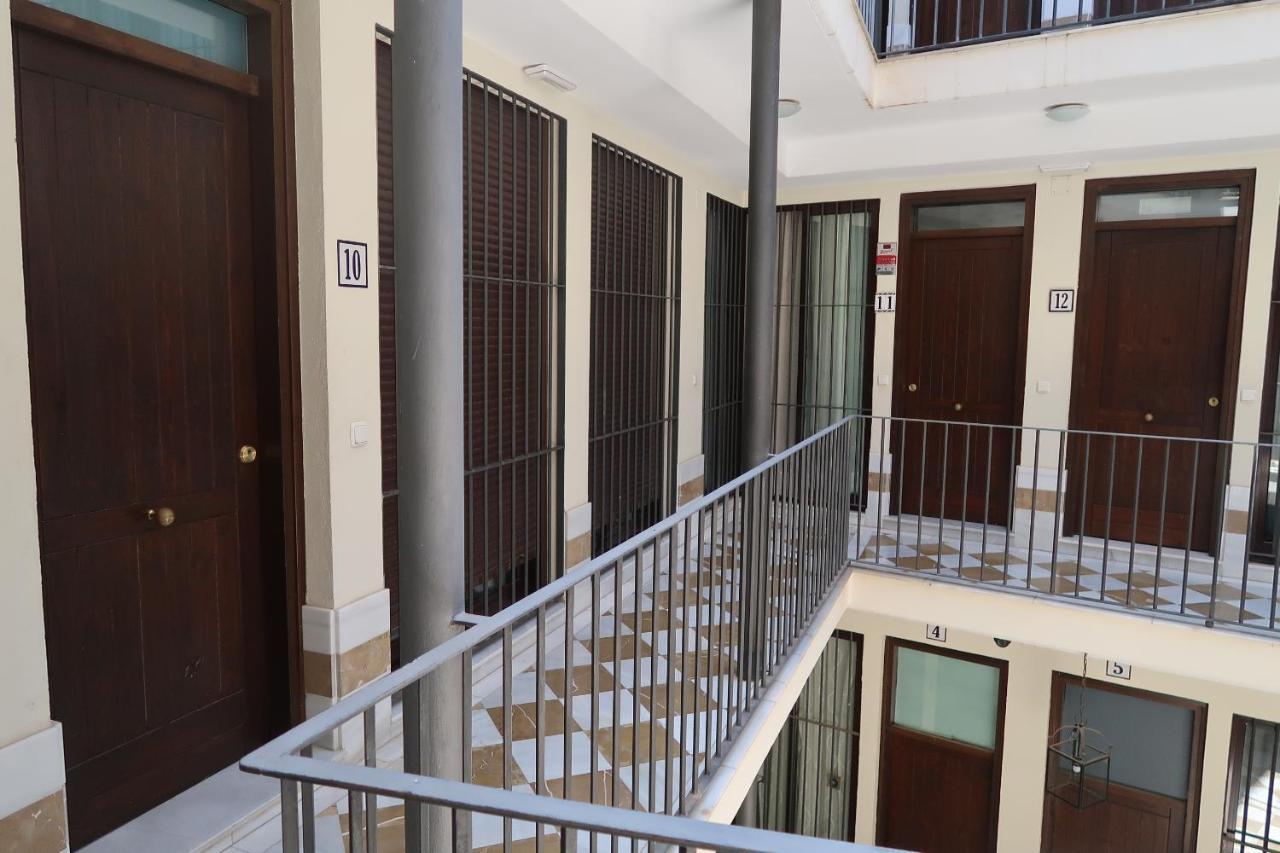J & E Malaga Center Apartamentos Eksteriør billede