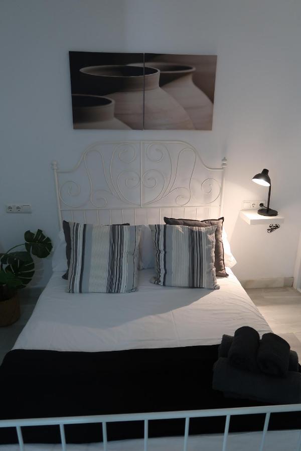 J & E Malaga Center Apartamentos Eksteriør billede
