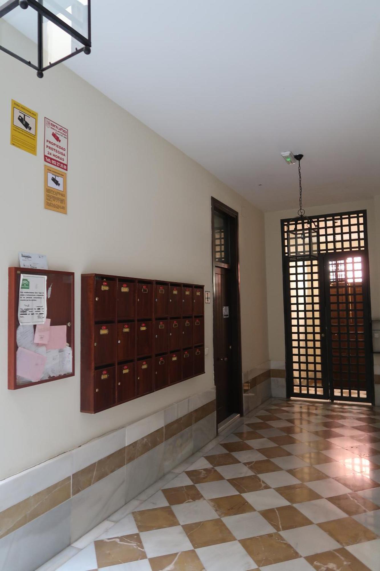 J & E Malaga Center Apartamentos Eksteriør billede
