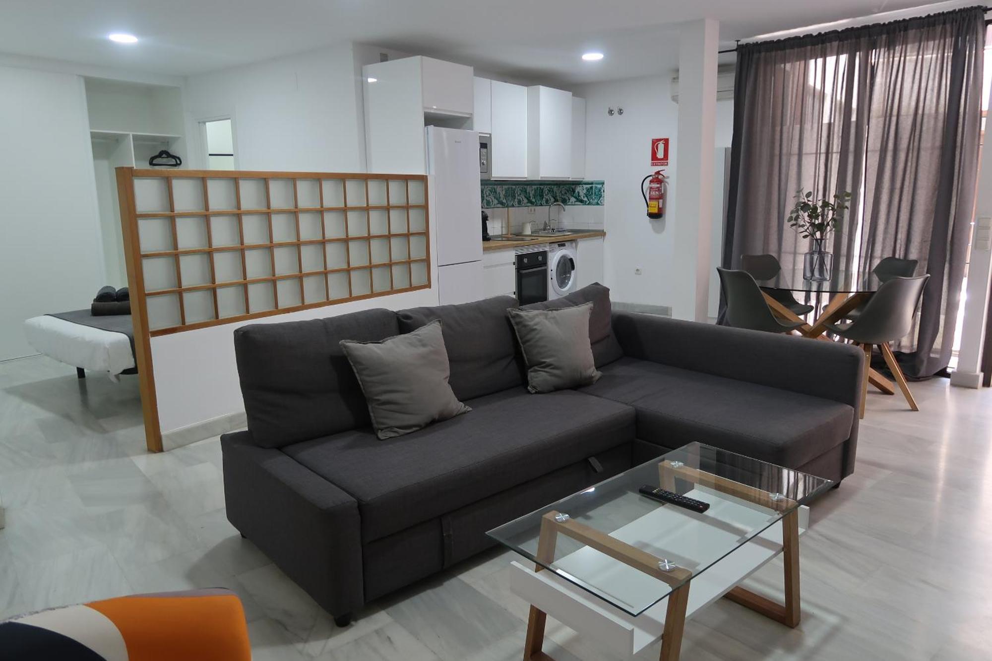 J & E Malaga Center Apartamentos Eksteriør billede