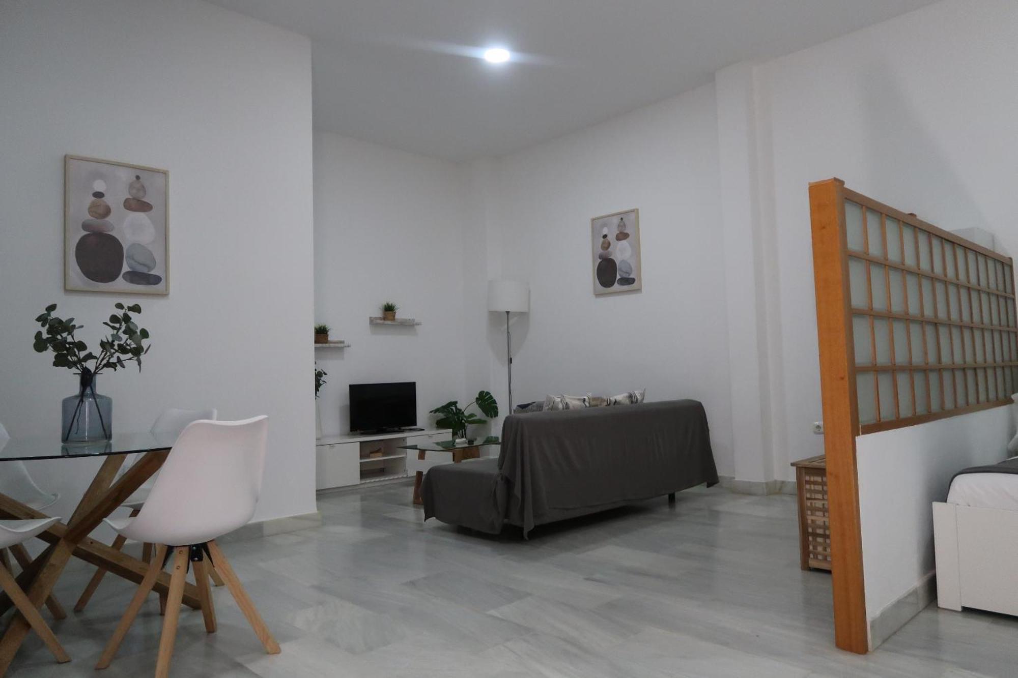 J & E Malaga Center Apartamentos Eksteriør billede